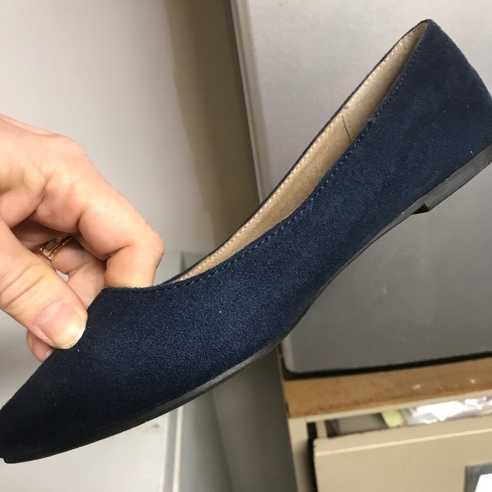 Pointed toe flats - Picture 2 of 2